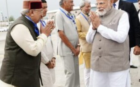 चारधाम यात्रियों का हेलीकॉप्टर 11 हजार वोल्ट की हाईटेंशन लाइन में उलझा, पायलट ने खेत में कराई इमरजेंसी लैंडिंग
