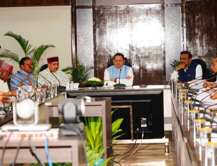 हर ब्लॉक में खुलेगा बालिका छात्रावास, सीएम घोषणाओं के समयबद्ध क्रियान्वयन के दिए निर्देश
