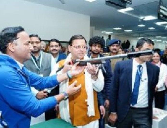 राज्यपाल ने किए बदरीनाथ और केदारनाथ धाम के दर्शन, मास्टर प्लान के कार्यों का भी लिया जायजा