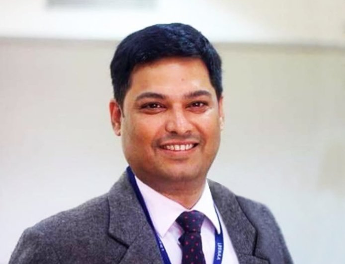 आईसीसीसीसी सेंटर से चारधाम हेली सेवाओं पर 24 घंटे नजर, सचिव नागरिक उड्डयन सचिन कुर्वे बोले – श्रद्धालुओं की सुरक्षा पहली प्राथमिकता