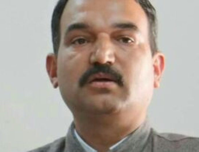 उत्तराखंड के नैनीताल में बड़ा हादसा, खाई में गिरी कार; यूपी के पांच लोगों की मौत