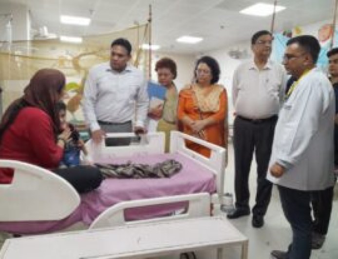 सिखों के पवित्र स्थल हेमकुंड साहिब के कपाट खुले, तीन हजार श्रद्धालुओं ने किए दर्शन