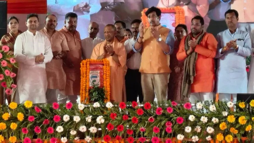 गोरखपुर में 612 करोड़ की परियोजनाओं का लोकार्पण, सीएम योगी ने कहा- बंगाल बनेगा ‘सोनार बांग्ला’