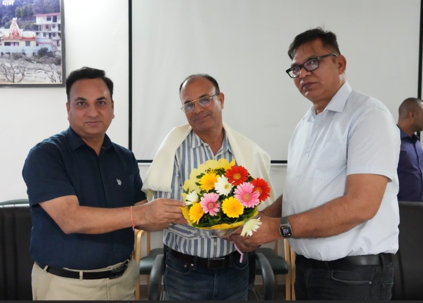 समर्पण, सादगी और सेवा का चार दशकों का सफर हुआ पूर्ण : सहायक निदेशक ललिता प्रसाद भट्ट को सूचना विभाग ने दी भावभीनी विदाई