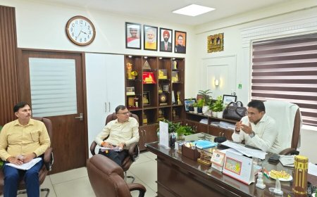 राज्य सरकार रियल एस्टेट क्षेत्र में पूर्ण पारदर्शिता, जवाबदेही और उपभोक्ता हितों की सुरक्षा के लिए प्रतिबद्ध – सचिव डॉ. आर राजेश कुमार