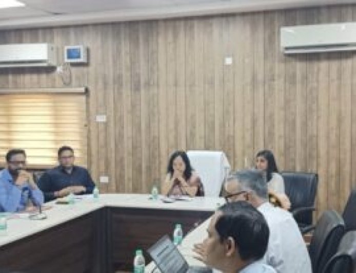 चारधाम यात्रा को लेकर सीएम ने ली बैठक, अधिकारियों को समीक्षा करने के दिए निर्देश, कांग्रेस को भी घेरा