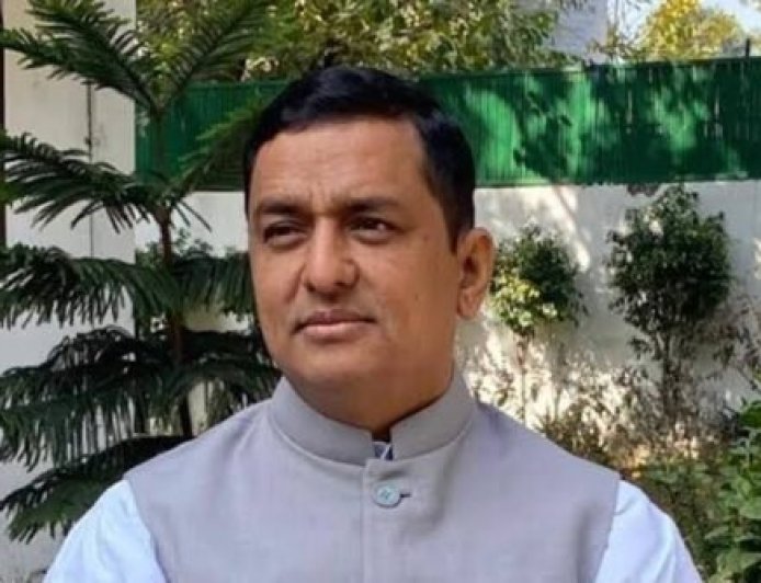 गोपेश्वर में डायलिसिस सेंटर की राह हुई आसान, सांसद अनिल बलूनी ने जारी की 50 लाख रुपये की पहली किस्त