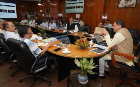 पदक विजेता खिलाड़ियों को तय समय के अंदर सरकारी सेवा में करें समायोजित : सीएम धामी