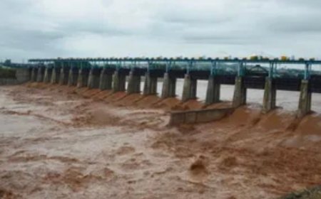 जम्मू-कश्मीर में मानसून का कहर, 3 दिन में 25 की मौत; वैष्णो देवी और अमरनाथ यात्रा लगातार तीसरे दिन स्थगित