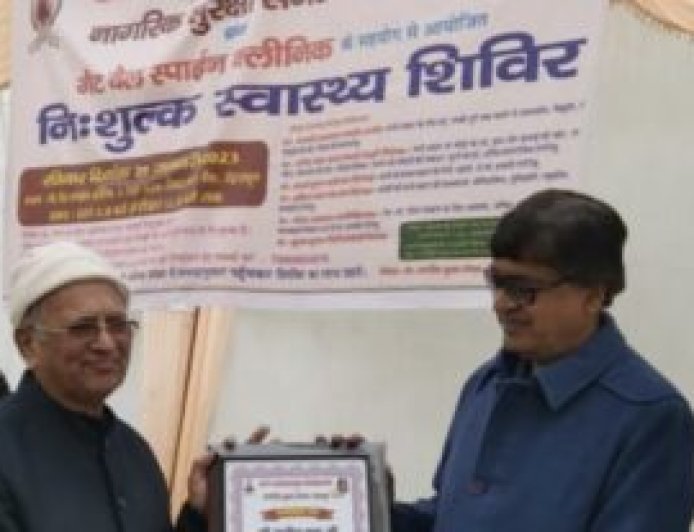 स्पर्श हिमालय विश्वविद्यालय ने स्वच्छता पखवाड़ा के तहत चलाया स्वच्छता एवं वृक्षारोपण अभियान