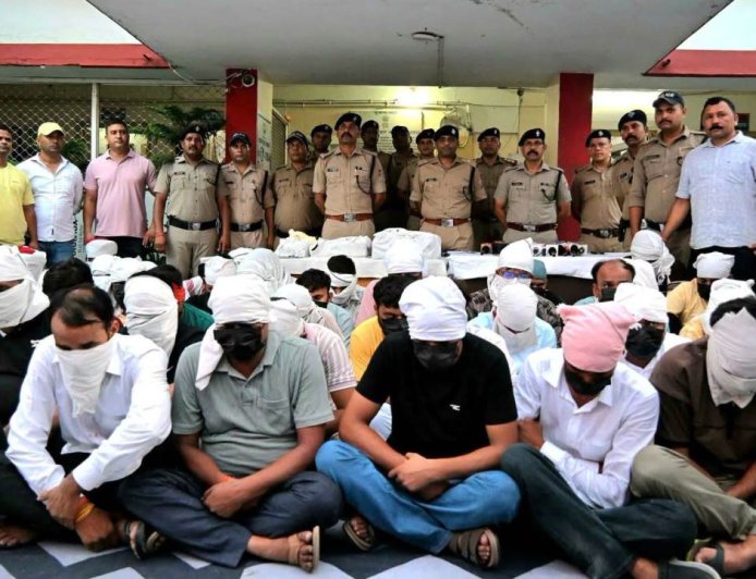 लग्जरी रिसॉर्ट में जिस्मफरोशी के सबसे बड़े रैकेट   का भंडाफोड़, 52 गिरफ्तार, 10 महिलाएं मुक्त