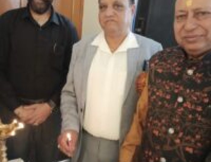 अपर जिलाधिकारी शैलेंद्र सिंह नेगी का औचक निरीक्षण, तीन शिक्षण संस्थानों की व्यवस्थाएं परखी