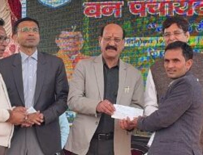 देहरादून–ऋषिकेश सिक्स लेन परियोजना में अभी नहीं कटेंगे 3 हजार पेड़