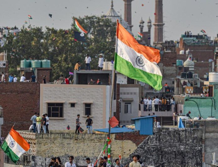 तिरंगे का सम्मान केवल उत्सव नहीं, राष्ट्रीय चेतना का संकल्प भी है
