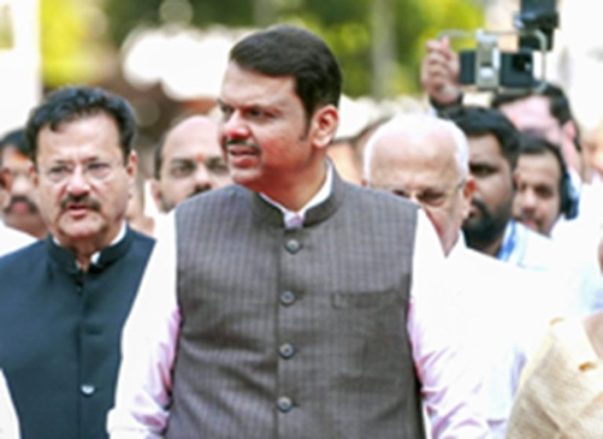 अन्ना हजारे के विरोध के बीच महाराष्ट्र सरकार बैकफुट पर! RTI के नए नियमों पर लगाई रोक, भूख हड़ताल से पहले बड़ा फैसला