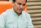 चलती कार में लगी भीषण आग, चालक ने कूदकर बचाई जान