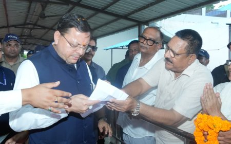 मुख्यमंत्री पुष्कर सिंह धामी ने सुनीं जनसमस्याएं, अधिकारियों को त्वरित समाधान के दिए निर्देश