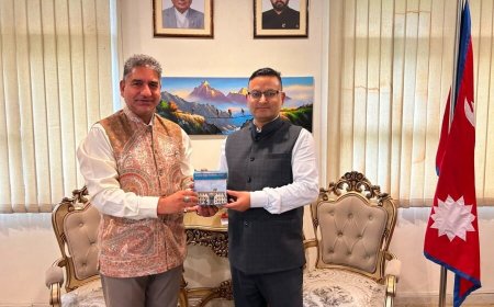 भारत-नेपाल संस्कृत अनुसंधान सहयोग को नई दिशा, उत्तराखंड ने संभाली अग्रणी भूमिका, नई दिल्ली में नेपाल के कार्यवाहक राजदूत डॉ. सुरेन्द्र थापा से संस्कृत शिक्षा सचिव दीपक कुमार की मुलाकात