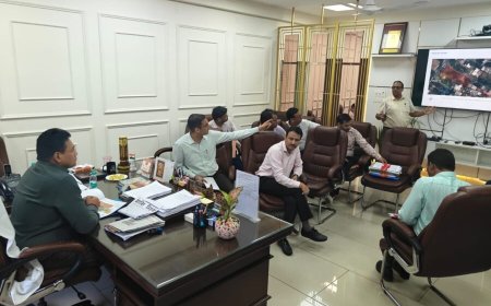 धामी सरकार में राज्य संपत्तियों के विकास को रफ्तार, टिहरी हाउस में 28 बहुमंजिला आवासों का निर्माण, नवी मुंबई के वाशी और हल्द्वानी की योजनाओं की समीक्षा, सचिव आवास डॉ. आर. राजेश कुमार के निर्देश – निर्माण कार्यों में गुणवत्ता, लागत नियंत्रण और समयबद्धता सर्वोच्च प्राथमिकता