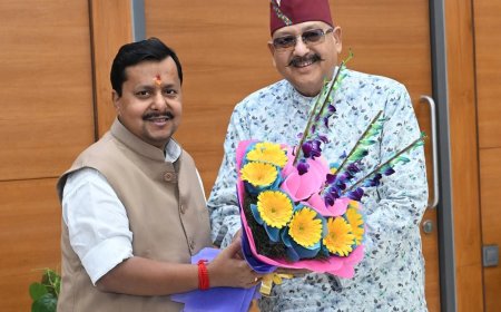 कैबिनेट मंत्री सतपाल महाराज ने भाजपा के राष्ट्रीय अध्यक्ष नितिन नबीन से की शिष्टाचार भेंट