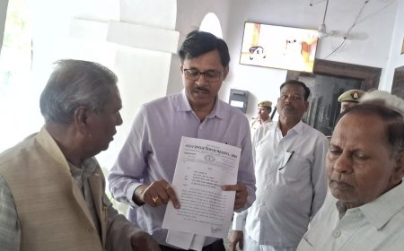 आईएएस अधिकारी रिंकू सिंह राही की सुरक्षा की मांग : प्रदेश अध्यक्ष रामशरण जाटव के नेतृत्व में महासभा ने मुख्यमंत्री को भेजा ज्ञापन