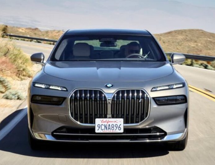 BMW India की 7 सीरीज और i7 इलेक्ट्रकि सेडान की बुकिंग शुरू, जल्द दोनों कारें होंगी लॉन्च