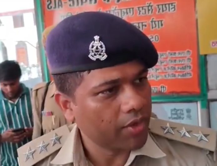 मेरठ में आढ़ती की हत्या कर शव सड़क पर फेंका