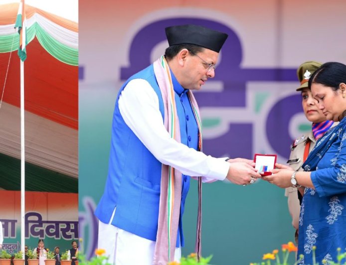 धूमधाम से मनाया गया 80वां स्वतंत्रता दिवस, मुख्यमंत्री ह धामी ने परेड ग्राउंड में किया ध्वजारोहण, कई घोषणाएं की