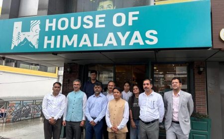 स्थानीय शिल्प कौशल को वैश्विक पहचान : भारतीय राजनयिकों ने किया ‘हाउस ऑफ हिमालयाज़’ आउटलेट का दौरा