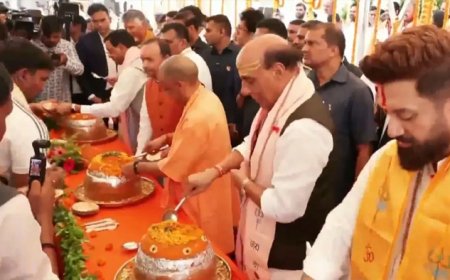 PM मोदी के जन्मदिन पर काशी में खास आयोजन, राजनाथ सिंह और CM योगी ने बांटा प्रसाद; 11 हवन कुंडों पर हुआ अनुष्ठान