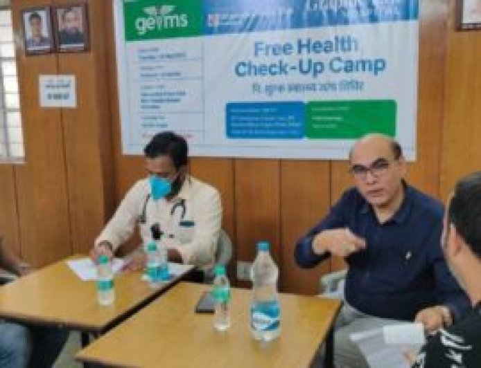 सीएम धामी का सख्त निर्देश: उत्तराखंड की सड़कें होंगी गड्ढामुक्त, 15 अक्टूबर से करेंगे औचक निरीक्षण