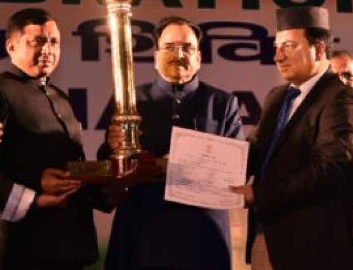 उत्तराखंड के 100 प्रमुख ट्रेकिंग रूट्स की GPS/GIS मैपिंग के लिए अभियान दल रवाना, मुख्यमंत्री धामी ने किया फ्लैग ऑफ