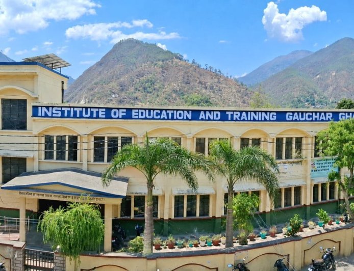 सीमित साधन, बड़े सपने… चमोली के सरकारी स्कूलों की नई कहानी