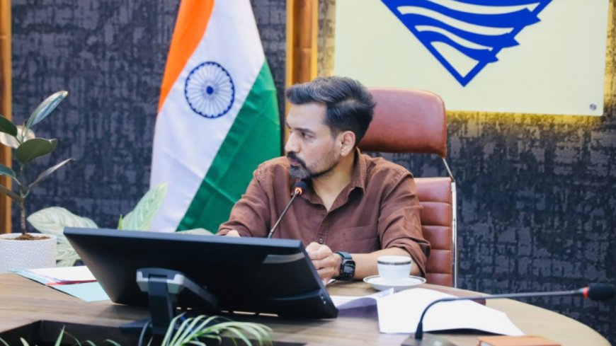 नशेड़ी पिता ने पुश्तैनी मकान बेचा तो दर-दर भटकने को मजबूर था बालक, 10वीं की परीक्षा छूटी, अब जिला प्रशासन बना सहारा