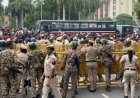 दिल्ली में प्रदर्शन से कारोबार पर बड़ा संकट, 2000 करोड़ रुपये के नुकसान का अनुमान; बाजार बंद, सड़कों पर जाम