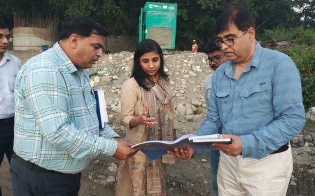डीएम स्वाति एस. भदौरिया ने किया बीन नदी पर निर्माणाधीन पुल का निरीक्षण, फरवरी 2027 तक पूरा होगा निर्माण, 82 गांवों को मिलेगी राहत