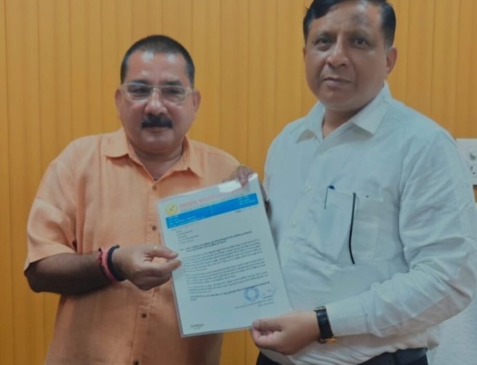 उत्तराखण्ड में सूचीबद्ध न्यूज पोर्टलों को जल्द जारी होंगे सम्मानजनक राशि के विज्ञापन, उत्तराखण्ड श्रमजीवी पत्रकार यूनियन की मांग पर लगी मुहर