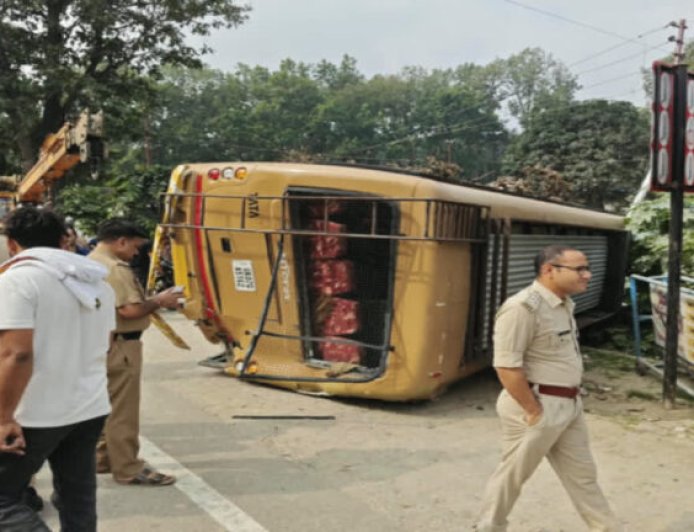 मोहब्बेवाला में फिर हादसा, तेज रफ्तार ट्रक ने पुलिस की बस को मारी टक्कर, 5 सिपाहियों समेत 8 लोग घायल