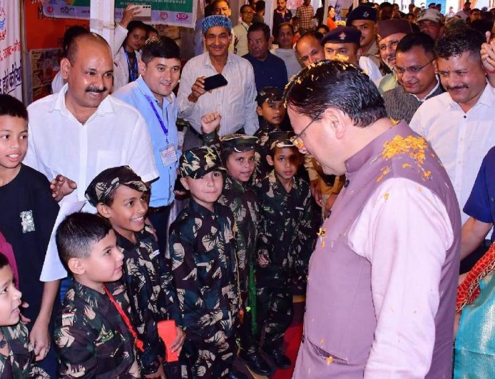 CM धामी ने किया बाल सीमांत विज्ञान महोत्सव का शुभारंभ, सभी जिलों में खुलेंगे साइंस इनोवेशन सेंटर