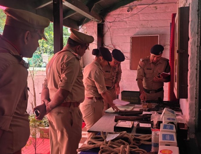 सीओ अस्मिता ममगाईं ने किया लैंसडाउन कोतवाली का अर्द्धवार्षिक निरीक्षण, लंबित माल मुकदमाती के शीघ्र निस्तारण के निर्देश