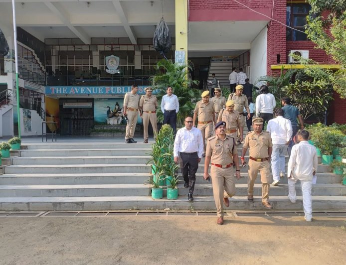 पीईटी परीक्षा-2026: एडीजी मेरठ जोन ने लिया व्यवस्था का जायजा