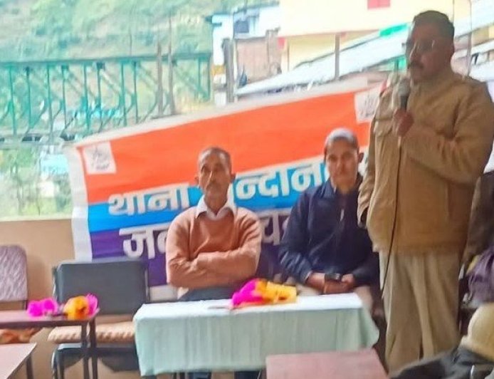 साइबर ठगी से बचाव, नशे से दूरी और गलत स्पर्श पर चुप्पी तोड़ने का संदेश