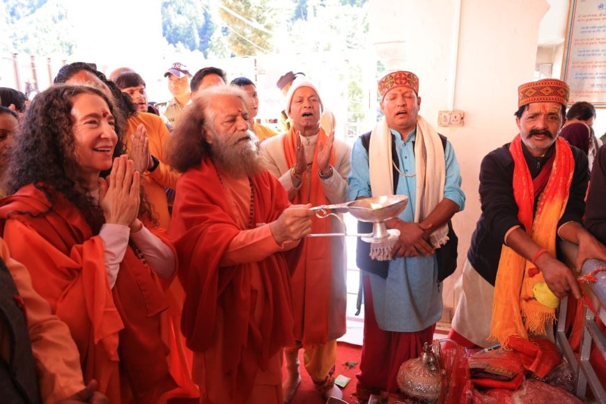 राष्ट्रपिता महात्मा गांधी जी की 157 वीं जयंती पर गंगोत्री धाम में चलाया स्वच्छता अभियान
